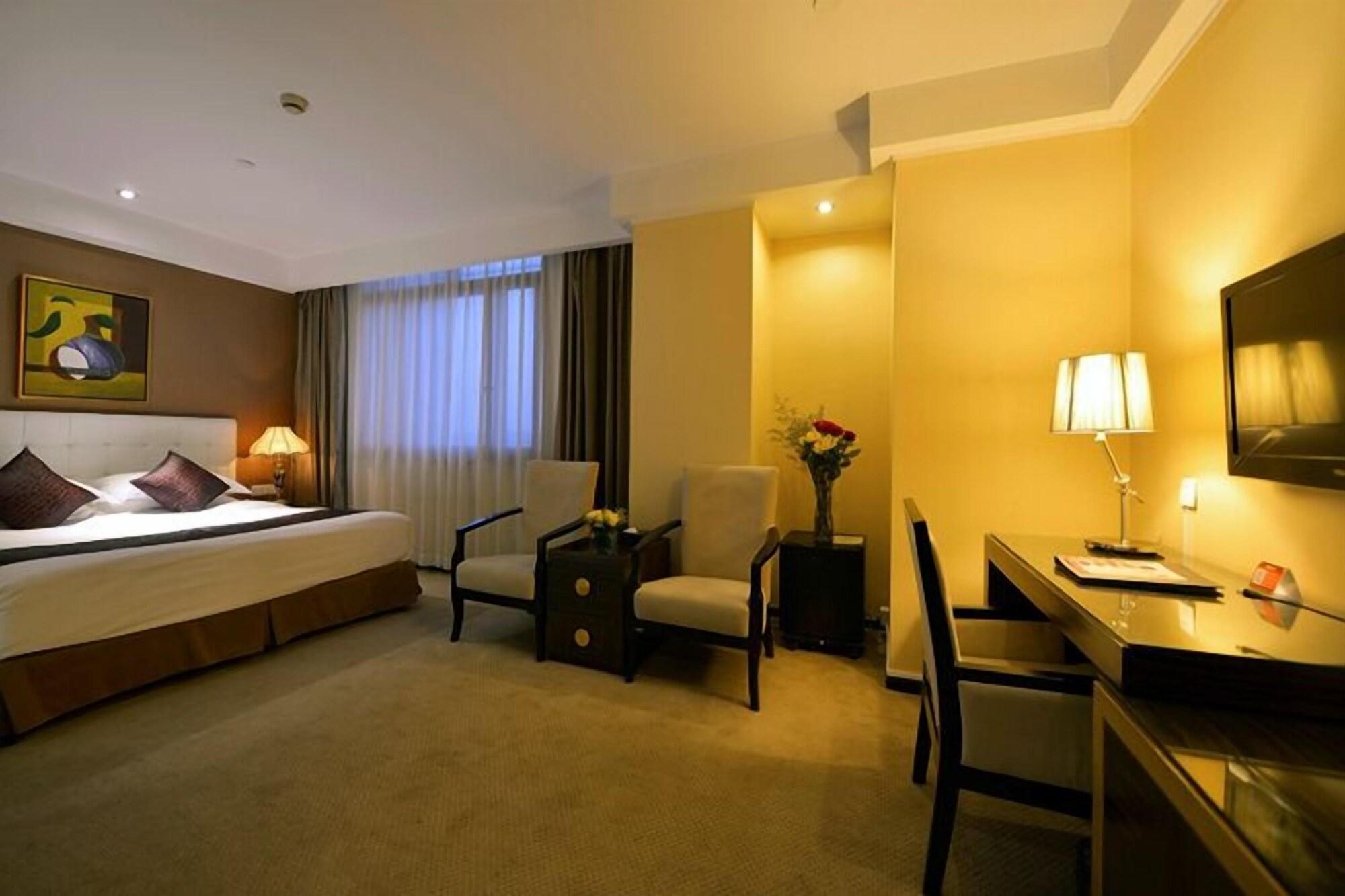 Kingtown Hotel Hongmei Shanghai Exterior foto