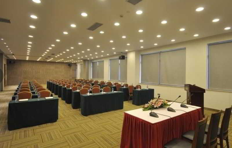 Kingtown Hotel Hongmei Shanghai Exterior foto