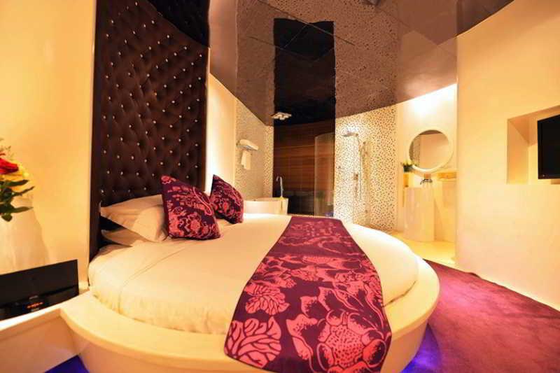 Kingtown Hotel Hongmei Shanghai Exterior foto